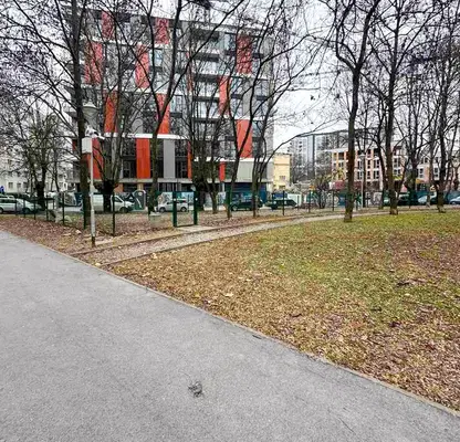 Photo 4 — 3-room apartment in Zona B-5 with balcony and elevator
