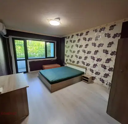 Photo 4 — 3-bedroom apartment in Sofia, Zona B-5