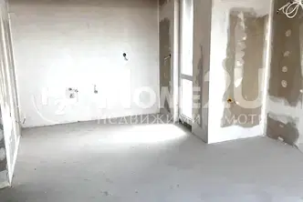 Тристаен апартамент в Бургас, Зорница