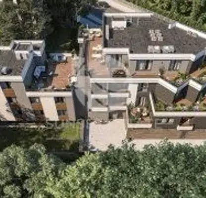 Снимка 2 — Тристаен апартамент в Бургас, Зорница