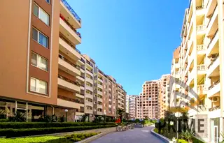 Тристаен апартамент в Бургас, Зорница