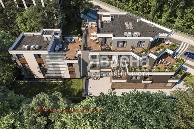 Тристаен апартамент в Бургас, Зорница
