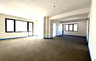 Тристаен апартамент в Благоевград, Банско