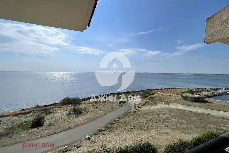 3-bedroom apartment in Oblast Burgas, Aheloi