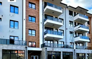 Тристаен апартамент в Бургас, Айтос