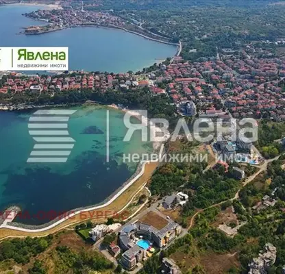 Снимка 4 — Просторен 3-стаен апартамент в Царево близо до плаж