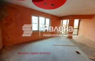 Тристаен апартамент в Бургас, Царево