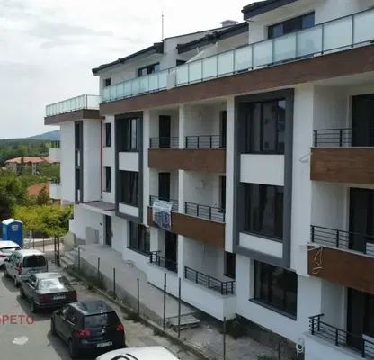 Снимка 5 — Тристаен апартамент в Бургас, Царево