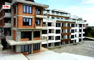 Тристаен апартамент в Бургас, Царево