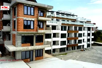 Тристаен апартамент в Бургас, Царево