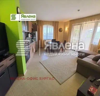 Снимка 2 — Тристаен апартамент в Бургас, Царево