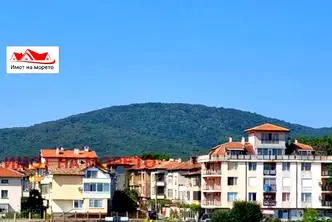 Тристаен апартамент в Бургас, Царево