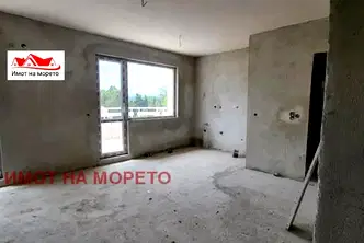 Тристаен апартамент в Бургас, Царево