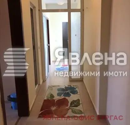 Снимка 2 — Тристаен апартамент в Бургас, Царево