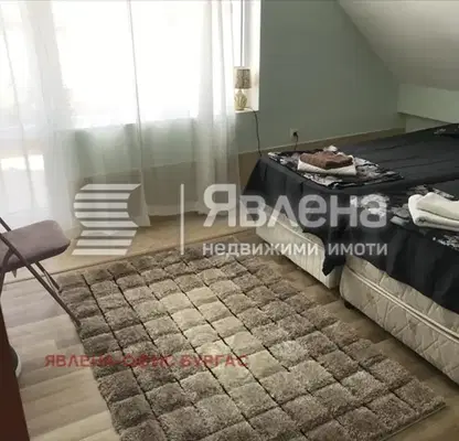 Снимка 4 — Тристаен апартамент в Бургас, Царево