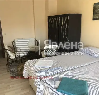 Снимка 5 — Тристаен апартамент в Бургас, Царево