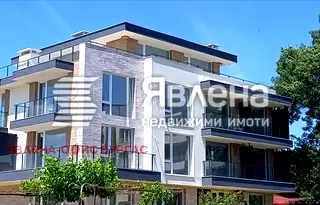 Тристаен апартамент в Бургас, Царево