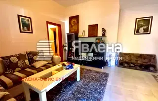 Тристаен апартамент в Бургас, Царево