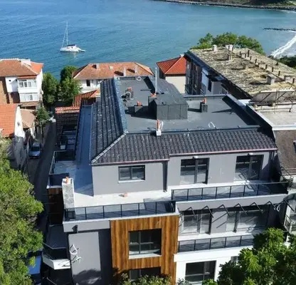Снимка 5 — 3-стаен апартамент в Царево с морска панорама