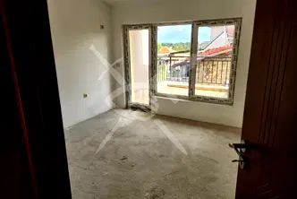 Тристаен апартамент в Бургас, Царево