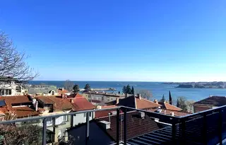 Тристаен апартамент в Бургас, Царево