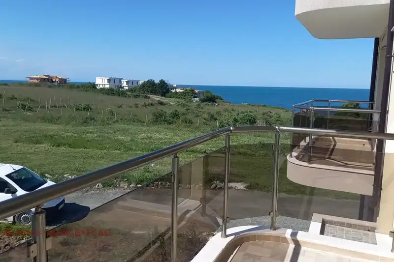 3-bedroom apartment in Burgas, Carevo