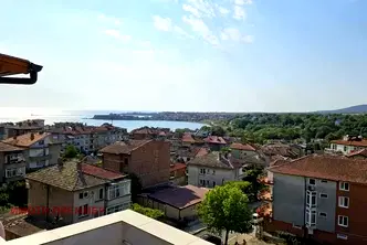 Тристаен апартамент в Бургас, Царево