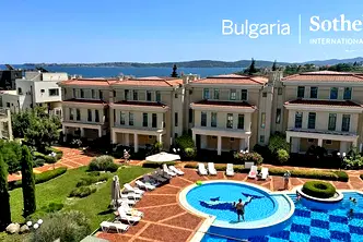Тристаен апартамент в Бургас, Черноморец