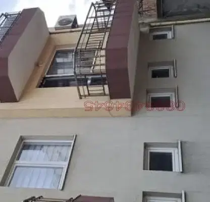 Снимка 3 — Тристаен апартамент в Бургас, Карнобат