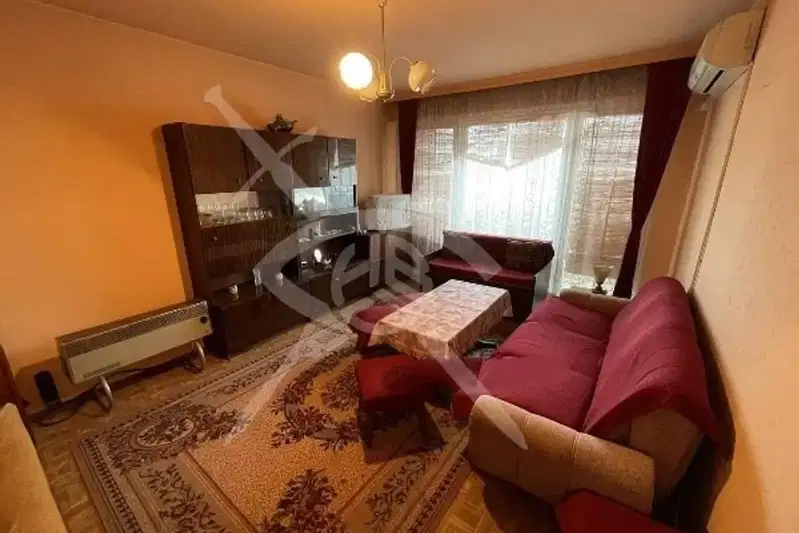 3-bedroom apartment in Oblast Burgas, Karnobat