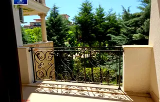 Тристаен апартамент в Бургас, Несебър