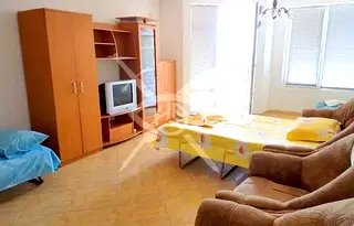 Тристаен апартамент в Бургас, Несебър