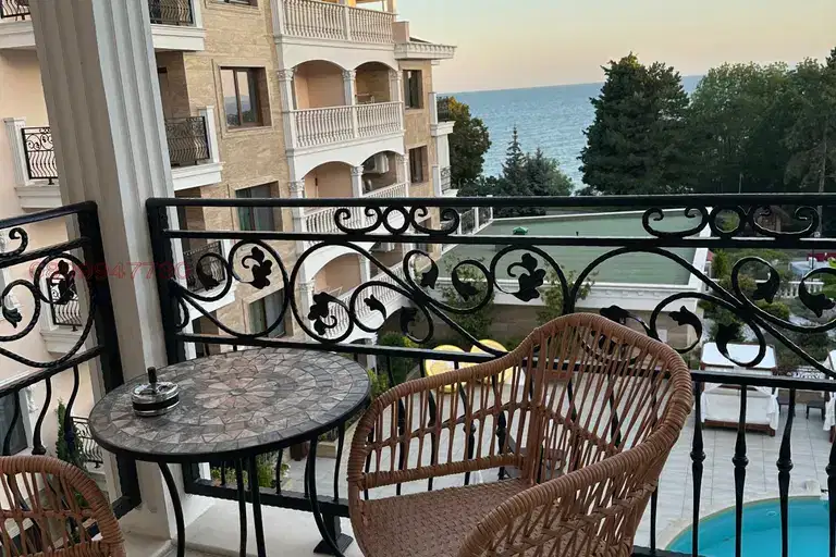 3-bedroom apartment in Oblast Burgas, Nesebyr