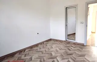 Тристаен апартамент в Бургас, Несебър
