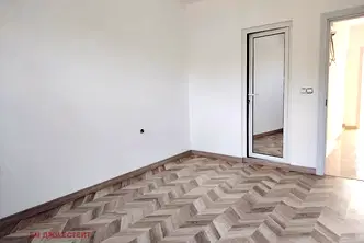 Тристаен апартамент в Бургас, Несебър
