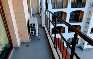 Тристаен апартамент в Бургас, Обзор