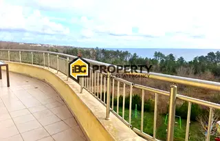 Тристаен апартамент в Бургас, Обзор