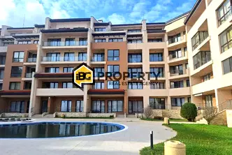 Тристаен апартамент в Бургас, Обзор