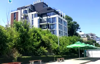 Тристаен апартамент в Бургас, Обзор