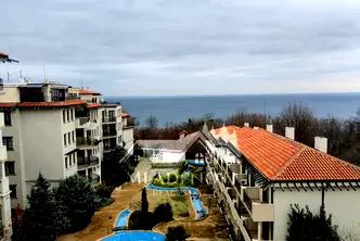 Тристаен апартамент в Бургас, Обзор