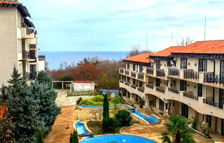 Тристаен апартамент в Бургас, Обзор