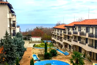 Тристаен апартамент в Бургас, Обзор
