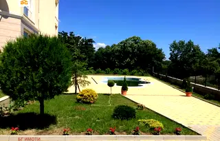 Тристаен апартамент в Бургас, Обзор