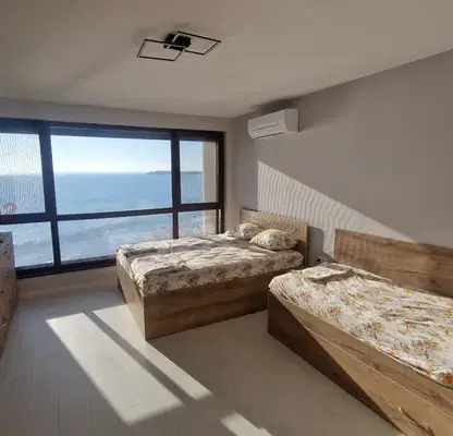 Photo 4 — Spacious 3-room apartment with sea view in Pomorie