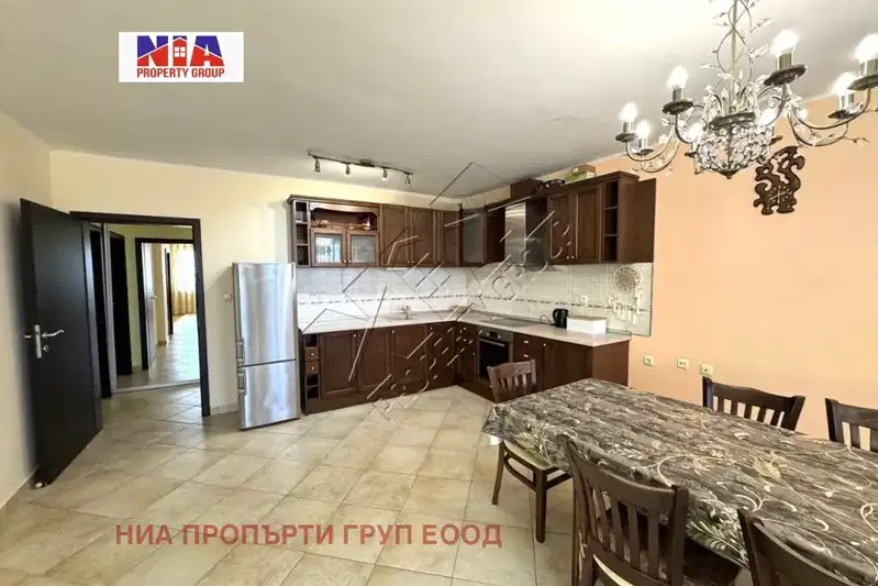 Тристаен апартамент в Бургас, Поморие