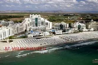 Тристаен апартамент в Бургас, Поморие