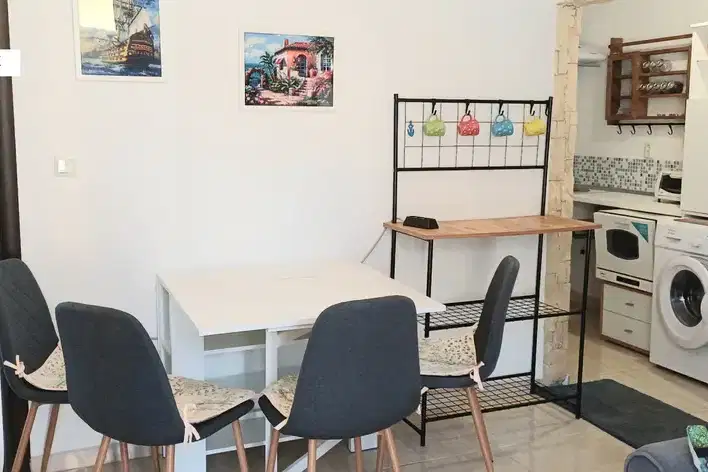 Тристаен апартамент в Бургас, Поморие