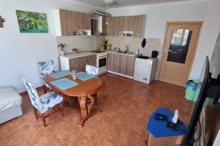 3-bedroom apartment in Oblast Burgas, Pomorie