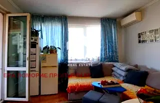 Тристаен апартамент в Бургас, Поморие