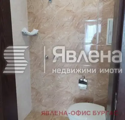 Снимка 3 — Тристаен апартамент в Бургас, Приморско